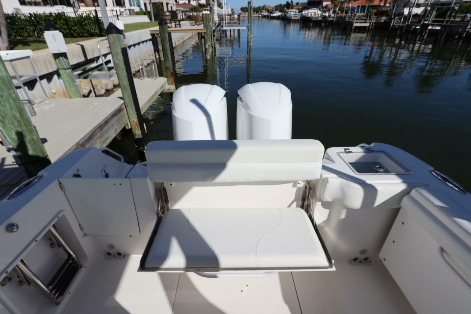 2021 Edgewater 262 CX Crossover — photo 8