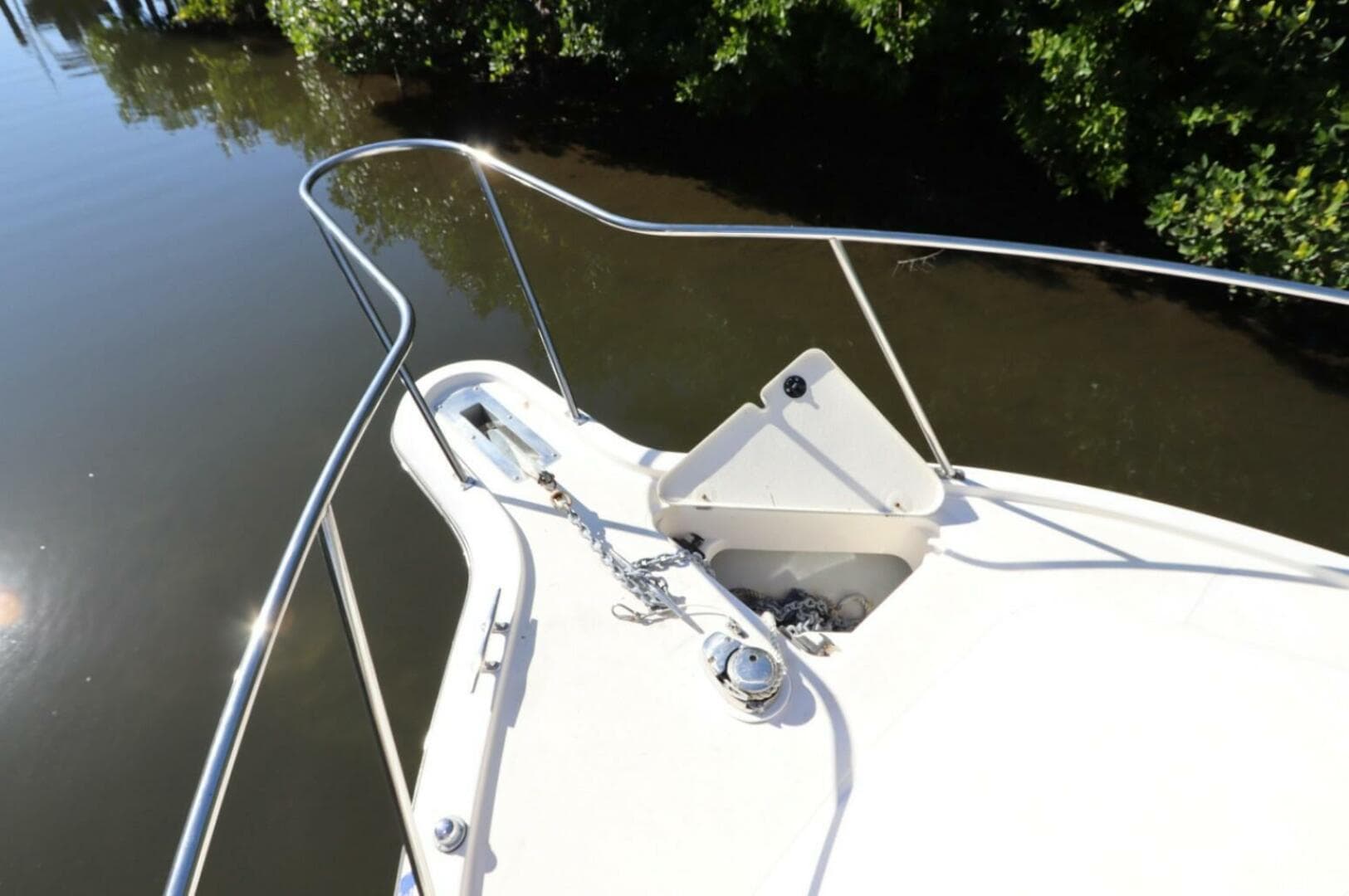 2000 Pursuit 3000 Express — photo 3