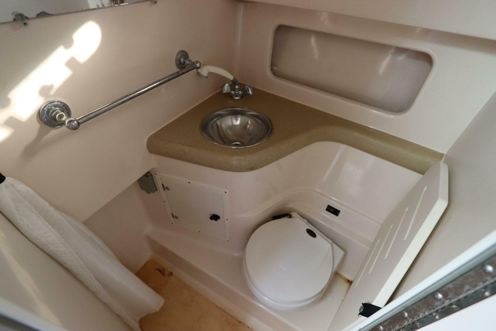 2000 Pursuit 3000 Express — photo 31