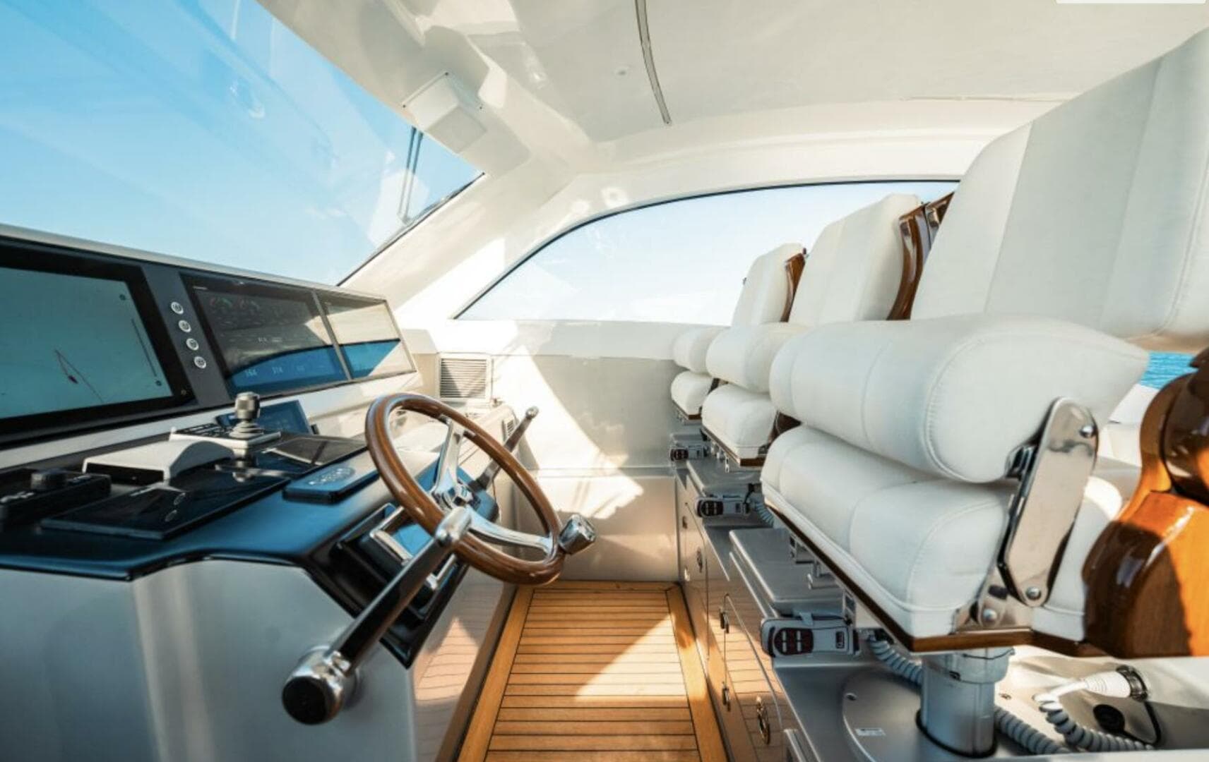 2027 Buddy Davis Davis 52 Euro Coupe — photo 5