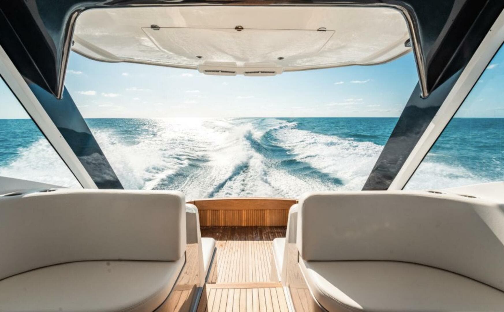 2027 Buddy Davis Davis 52 Euro Coupe — photo 7