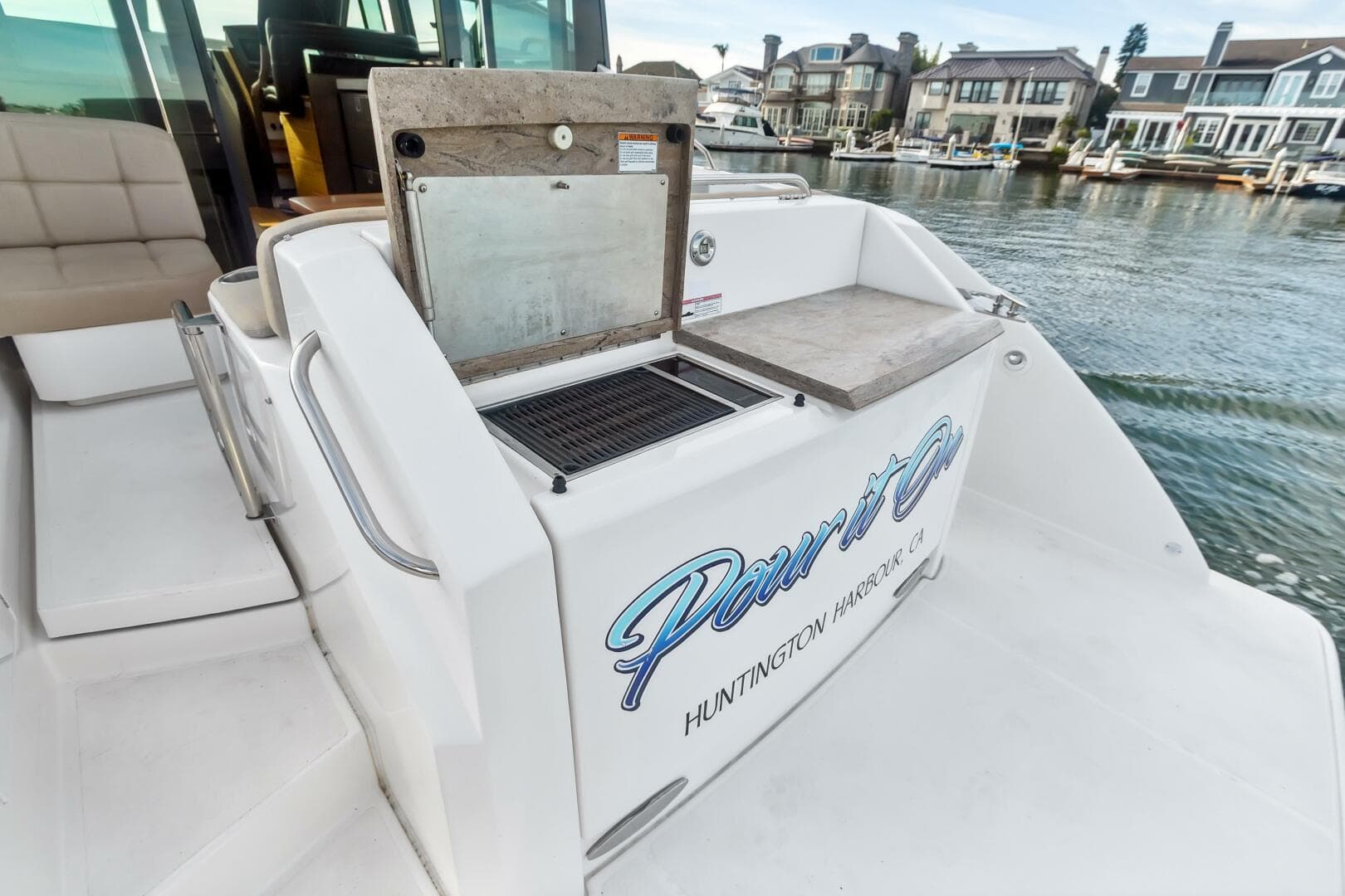 2017 Tiara Yachts 39 Coupe — photo 23