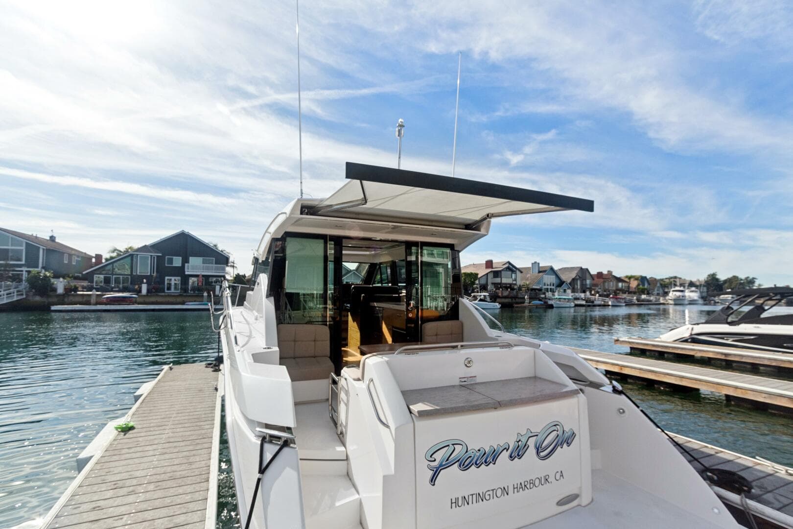 2017 Tiara Yachts 39 Coupe — photo 22