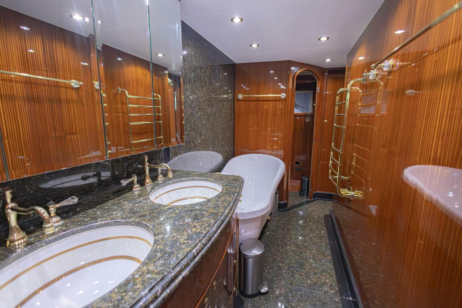 2009 Hargrave — photo 38