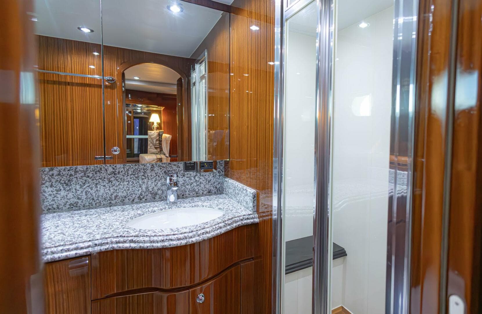 2009 Hargrave — photo 48