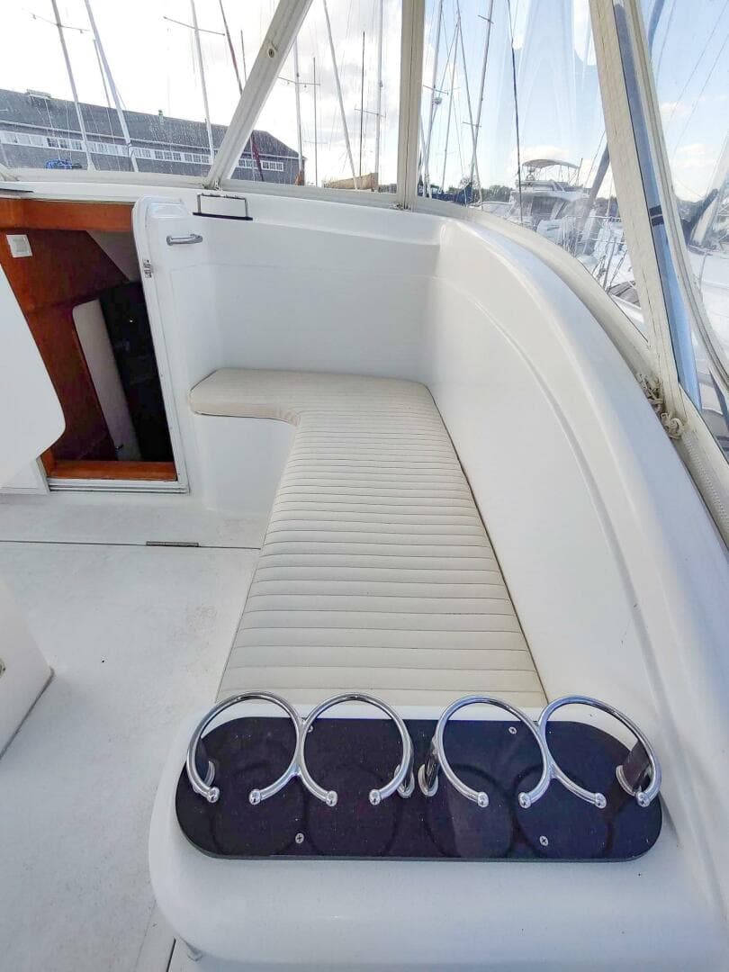 2017 Out Island Seatek 36 Express — photo 7