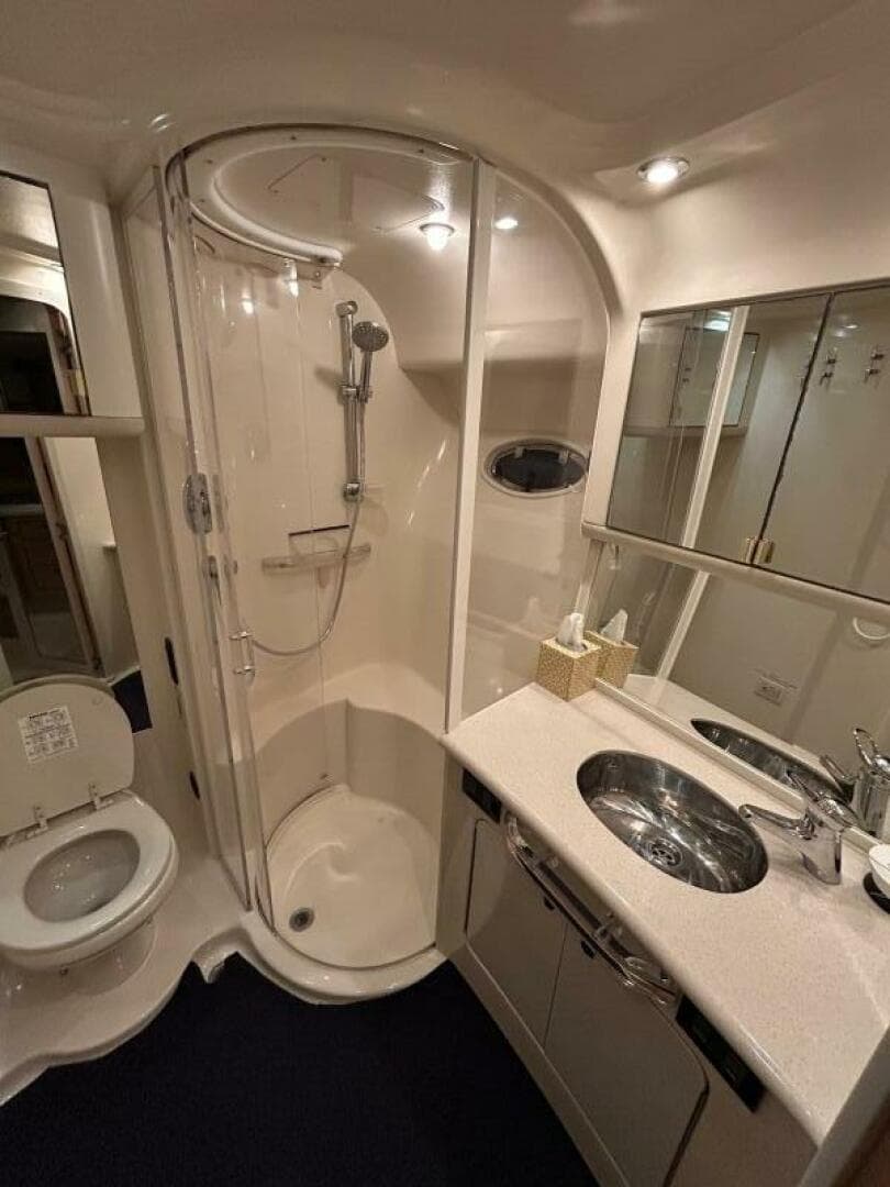 1999 Sea Ray 560 Sedan Bridge — photo 22