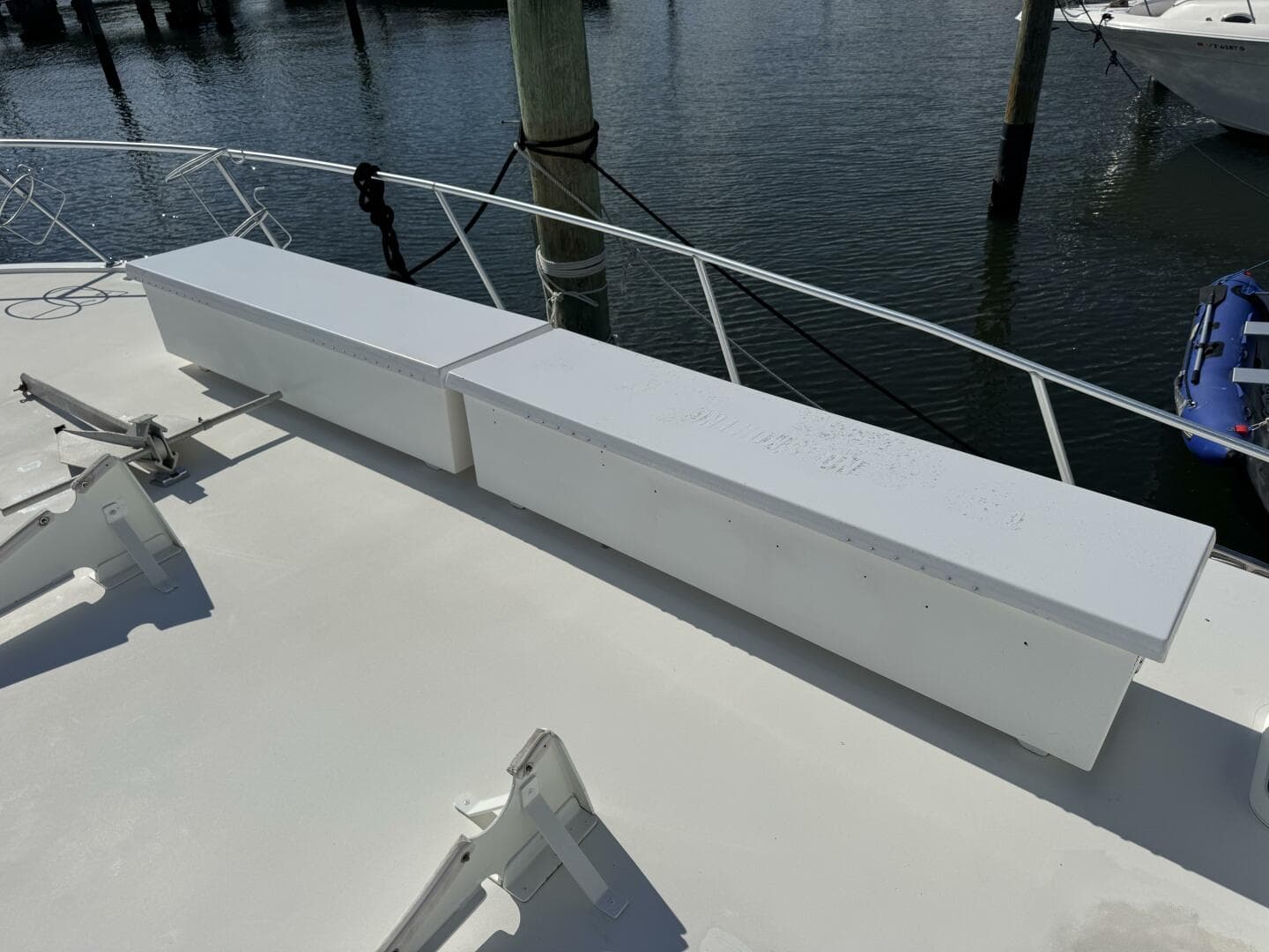 1995 Viking 58 Convertible — photo 82