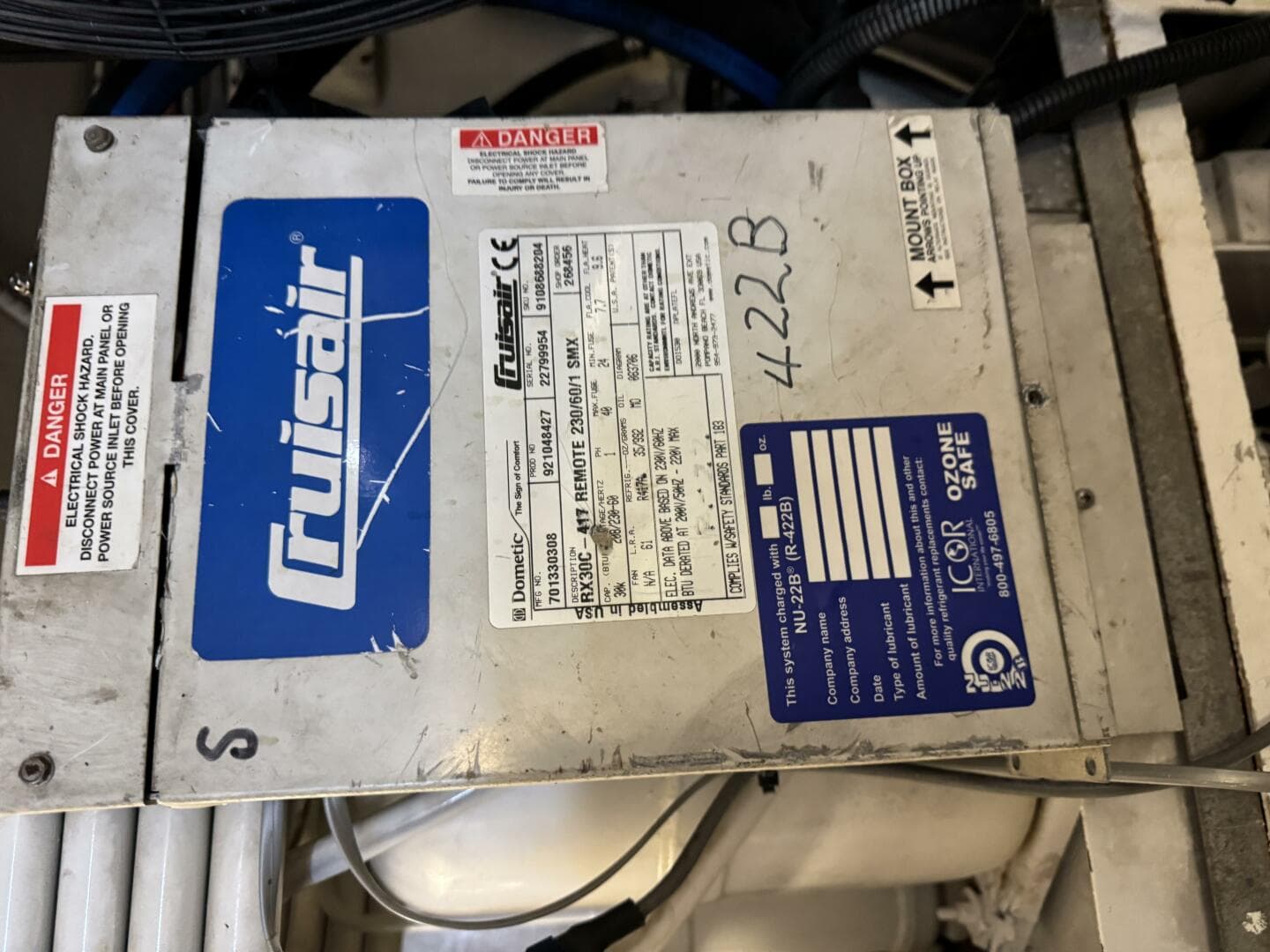 1995 Viking 58 Convertible — photo 65