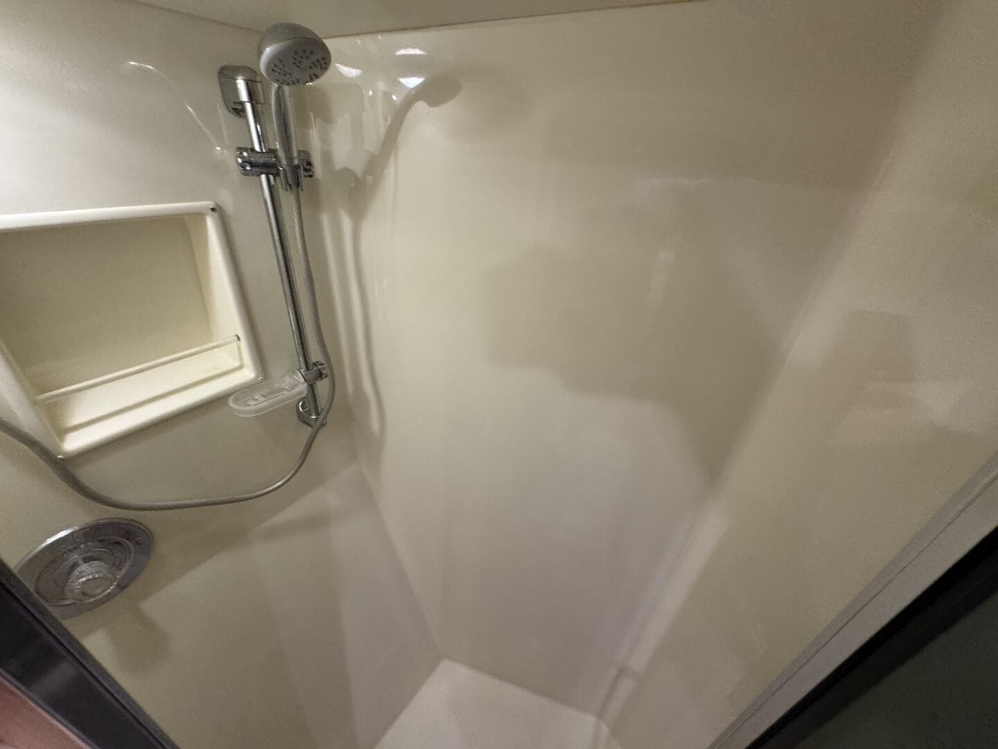 1995 Viking 58 Convertible — photo 31