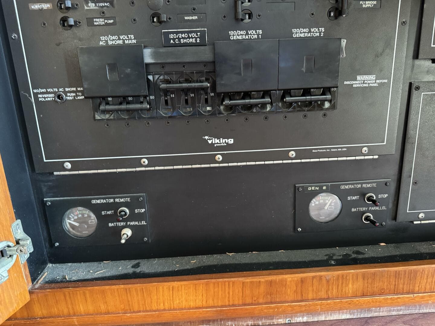 1995 Viking 58 Convertible — photo 86