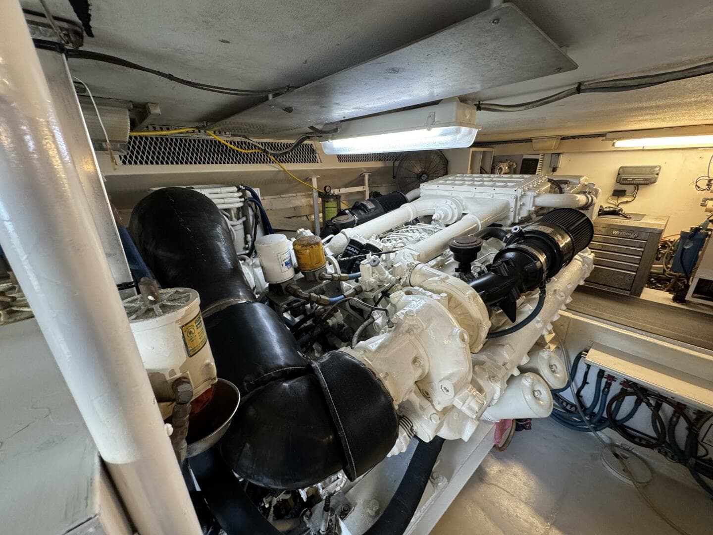 1995 Viking 58 Convertible — photo 58