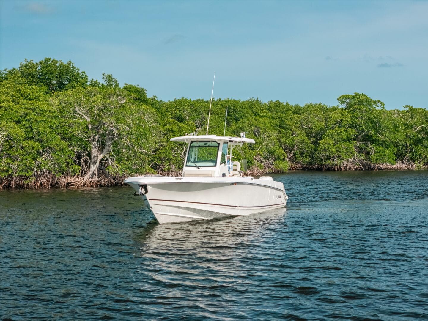 2019 Center Console 330 Outrage — photo 25