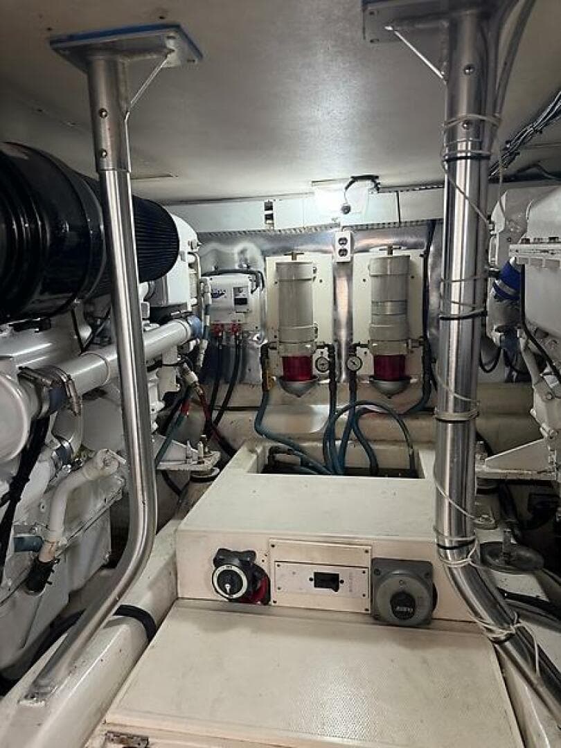 2005 Ocean Yachts 46 Super Sport — photo 9