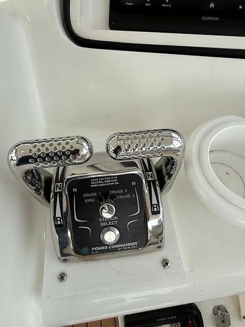 2005 Ocean Yachts 46 Super Sport — photo 24