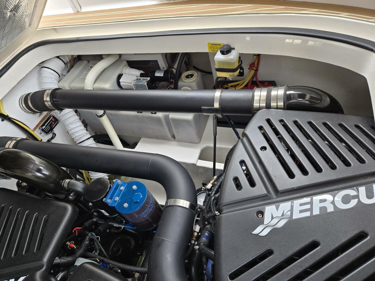 2007 Fountain 38 Express Cruiser — photo 23