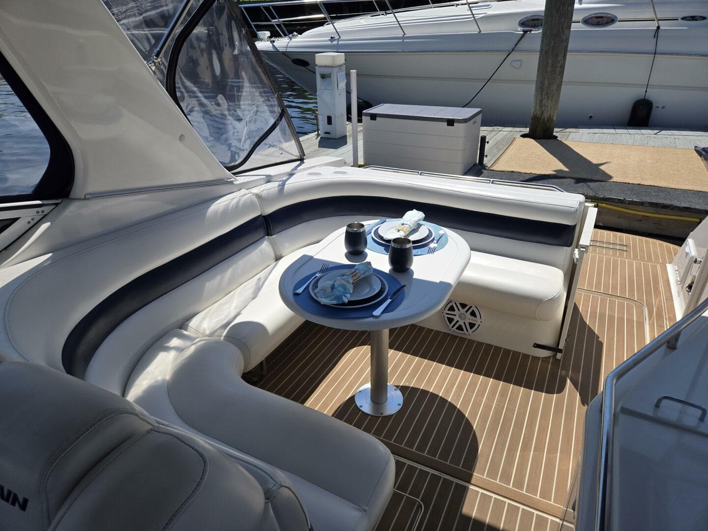 2007 Fountain 38 Express Cruiser — photo 7