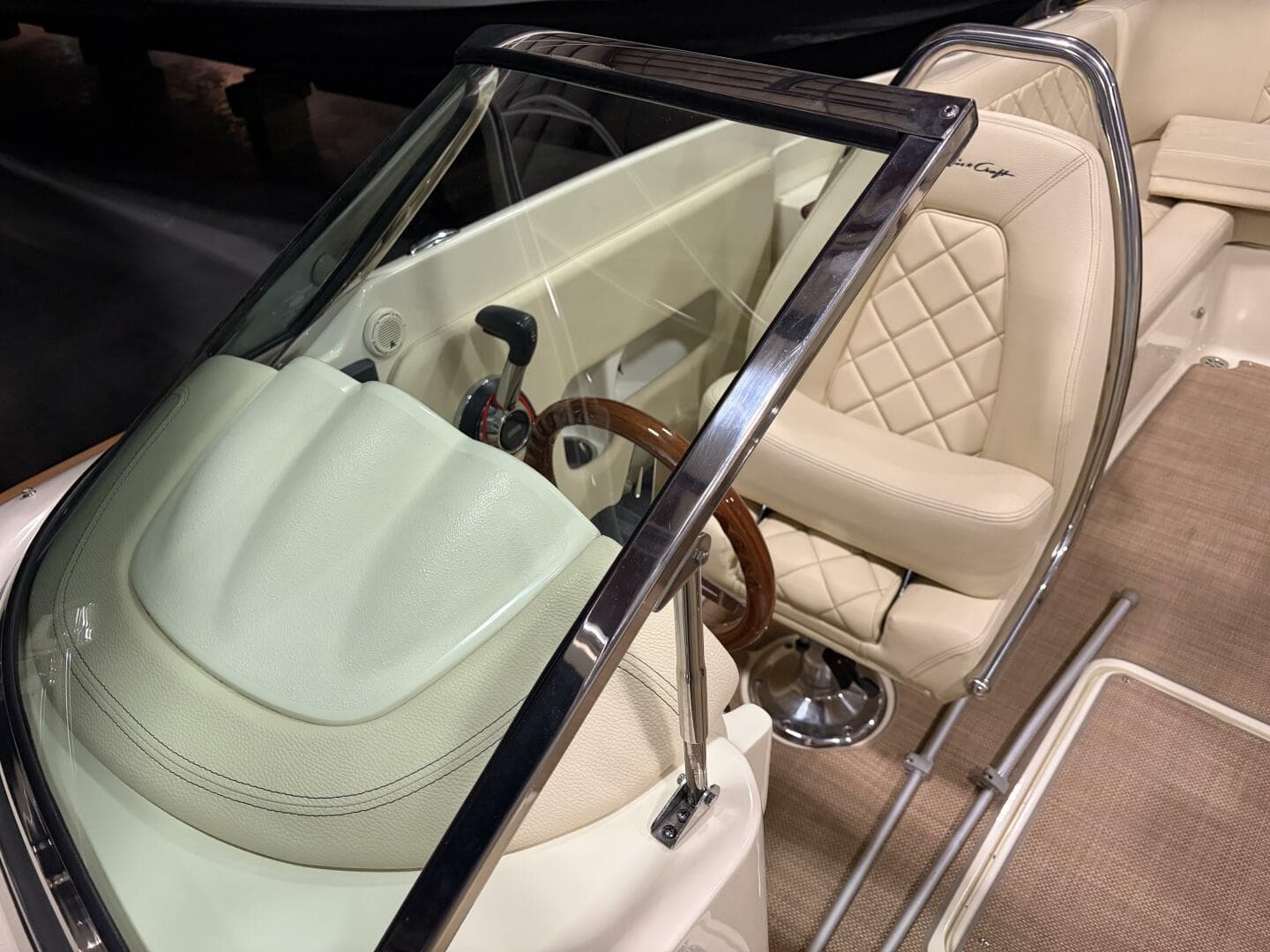 2020 Chris-Craft — photo 10