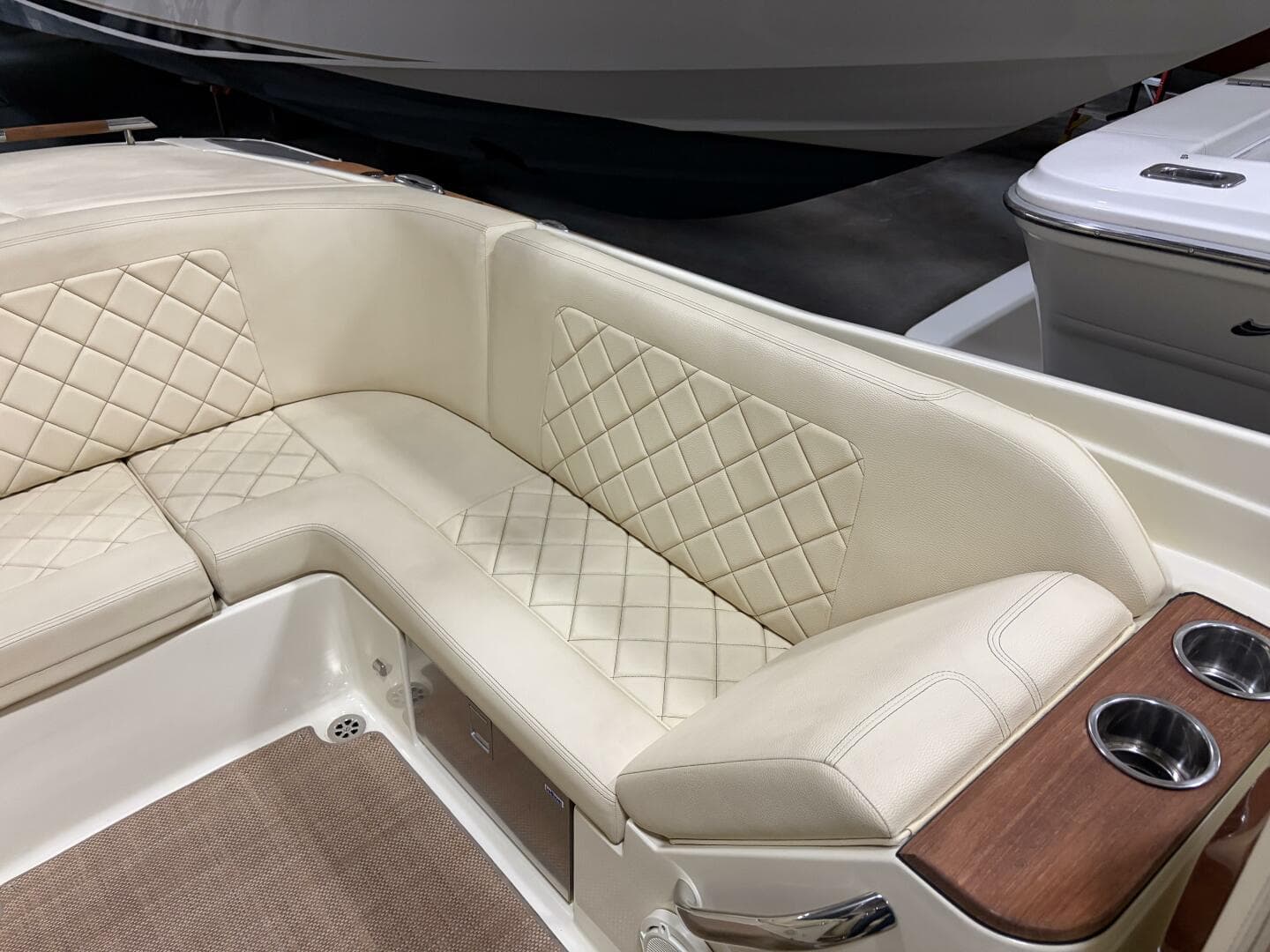 2020 Chris-Craft — photo 30