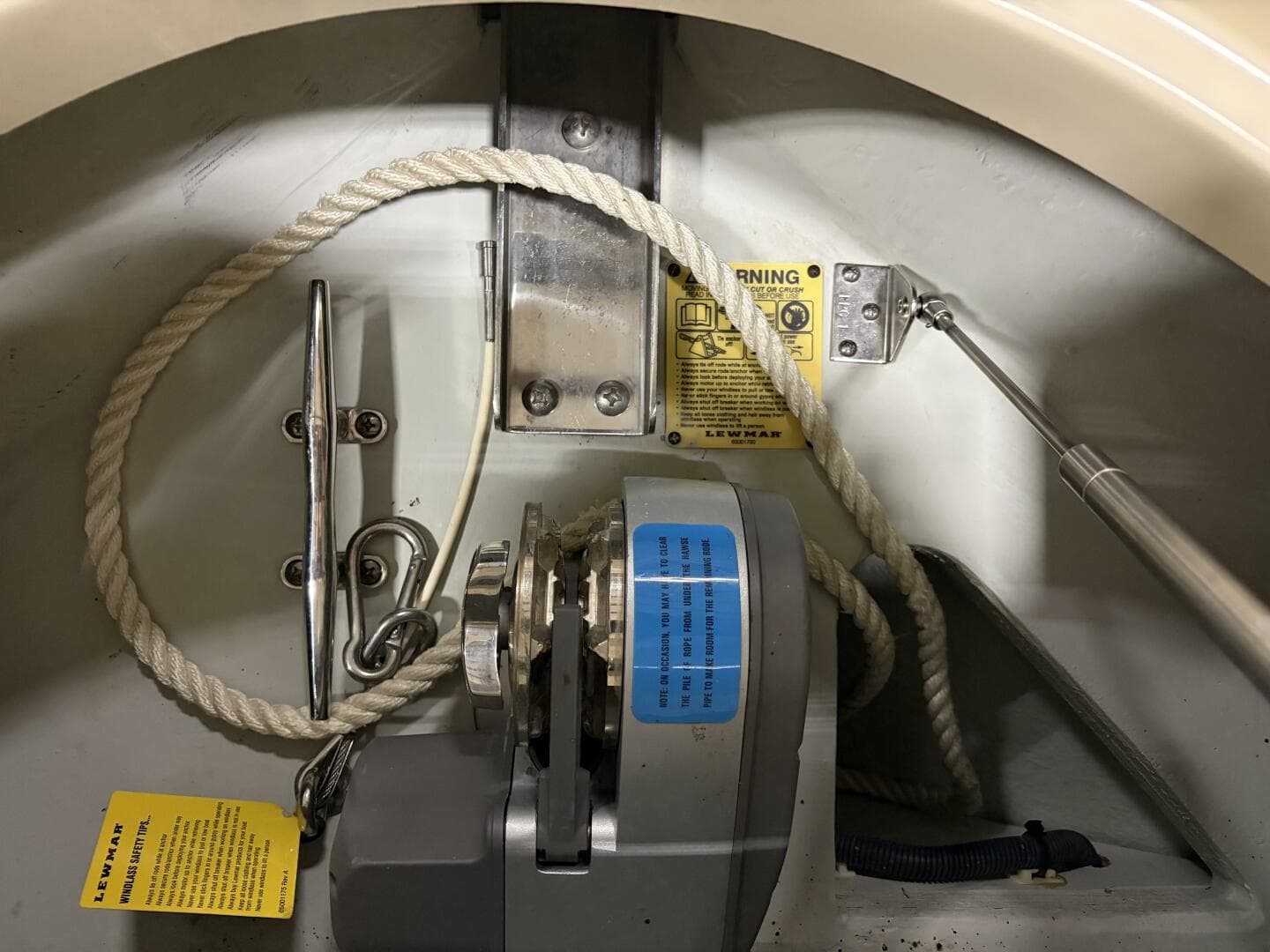 2020 Chris-Craft — photo 23