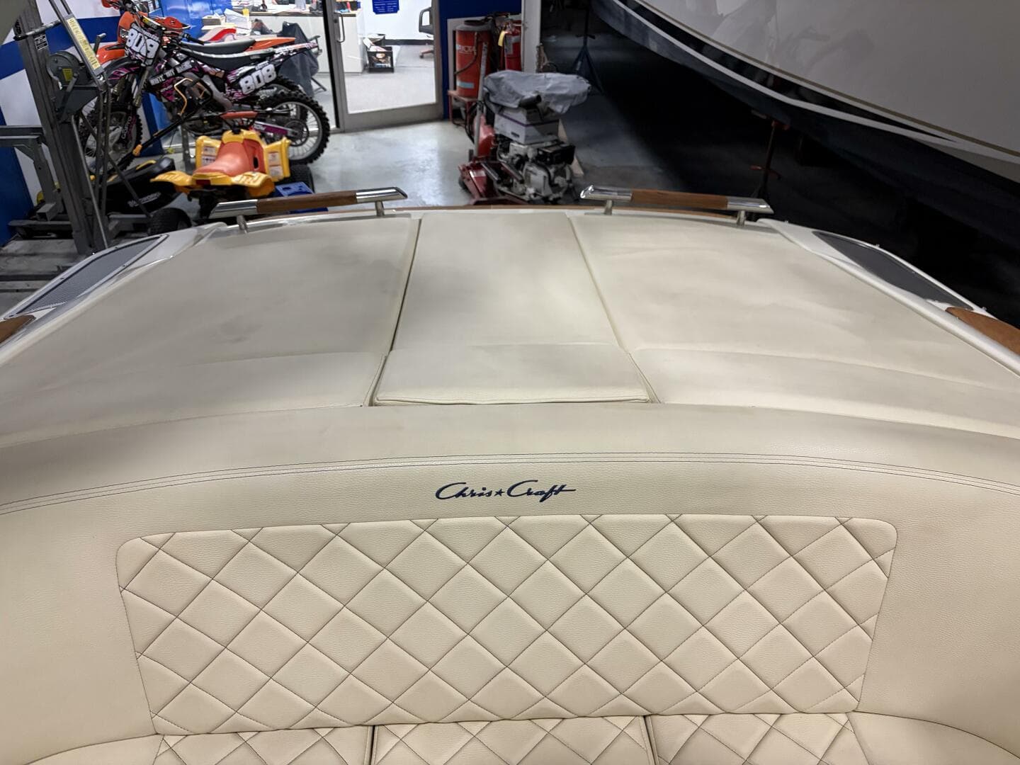 2020 Chris-Craft — photo 39