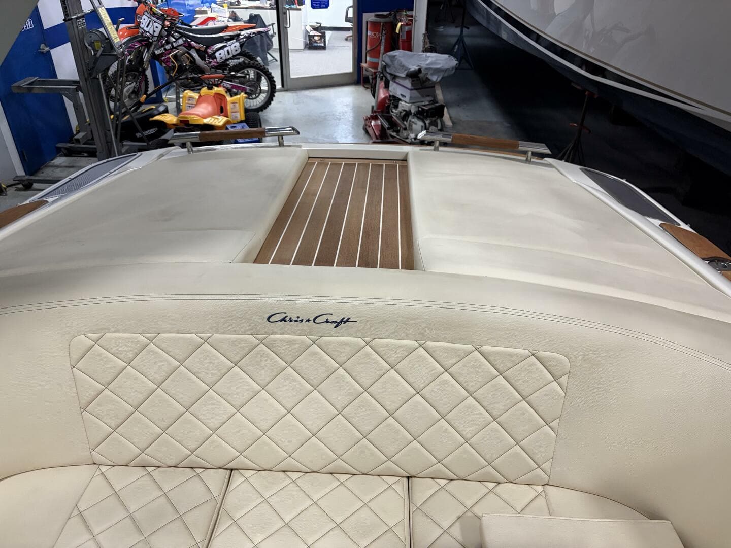 2020 Chris-Craft — photo 38
