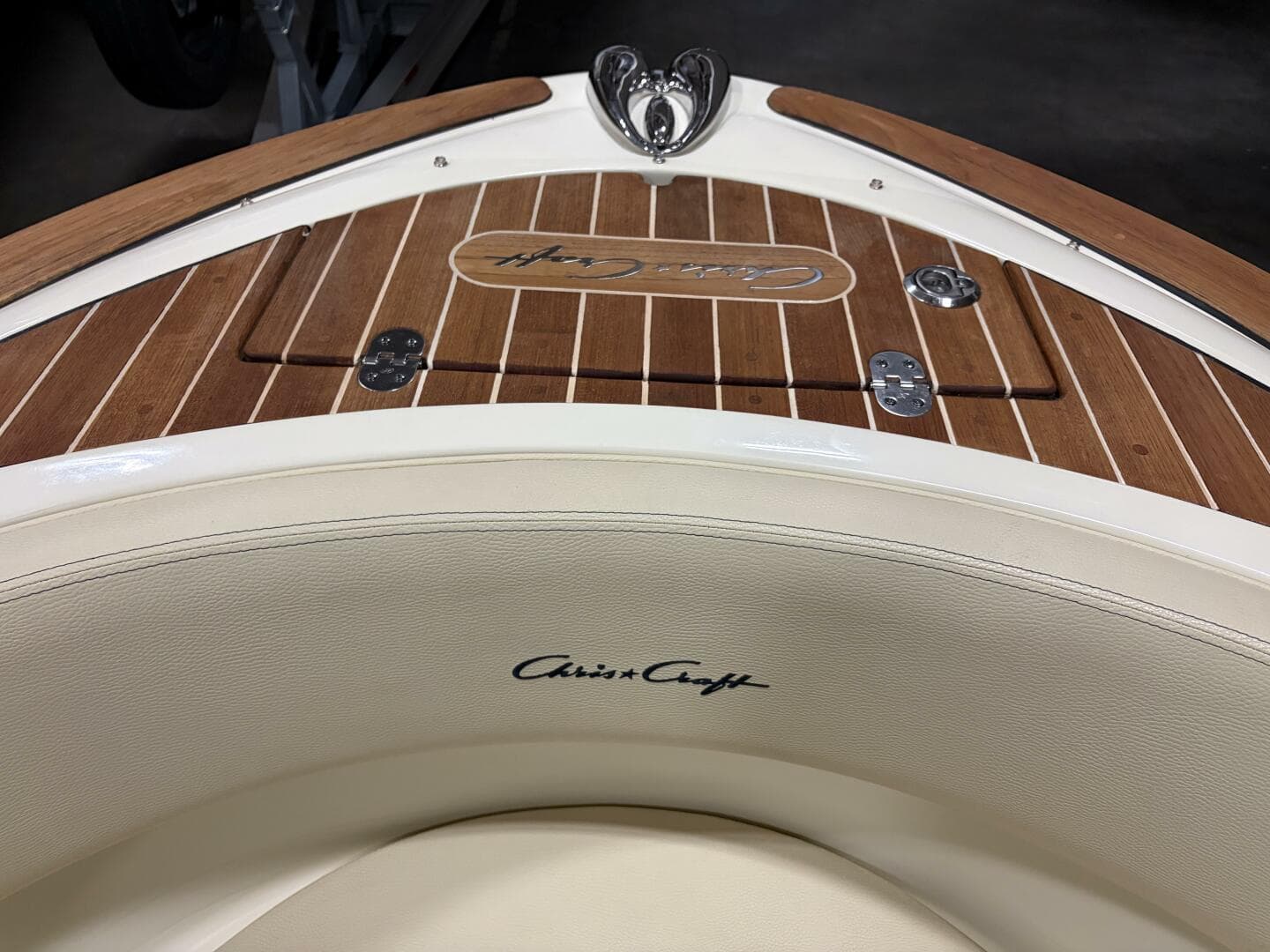2020 Chris-Craft — photo 17