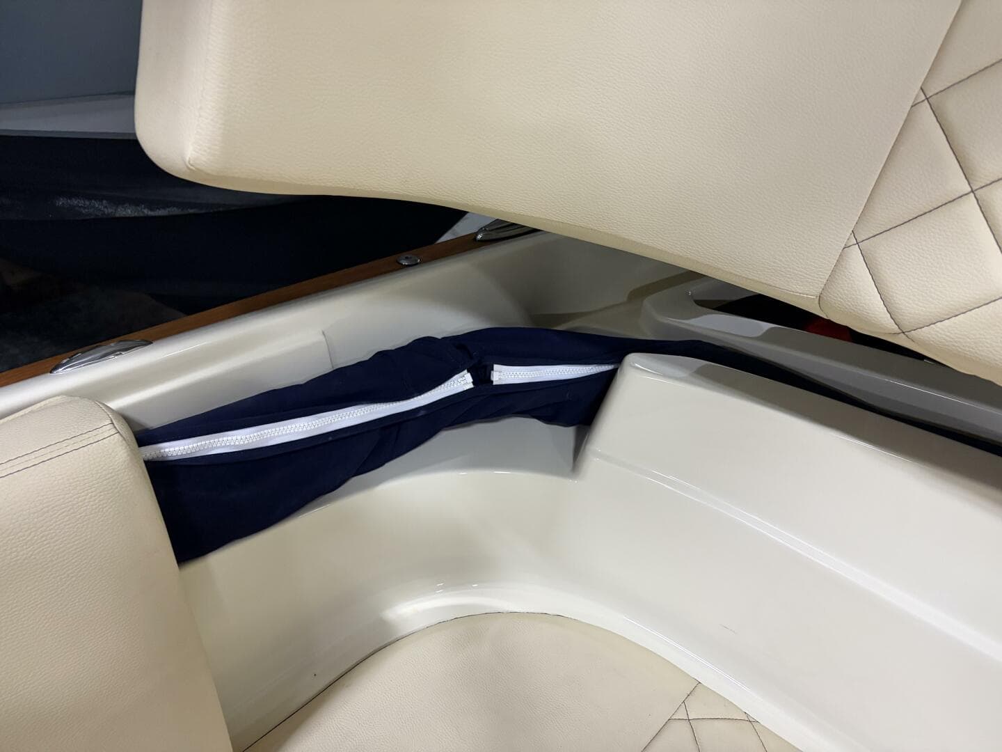 2020 Chris-Craft — photo 37