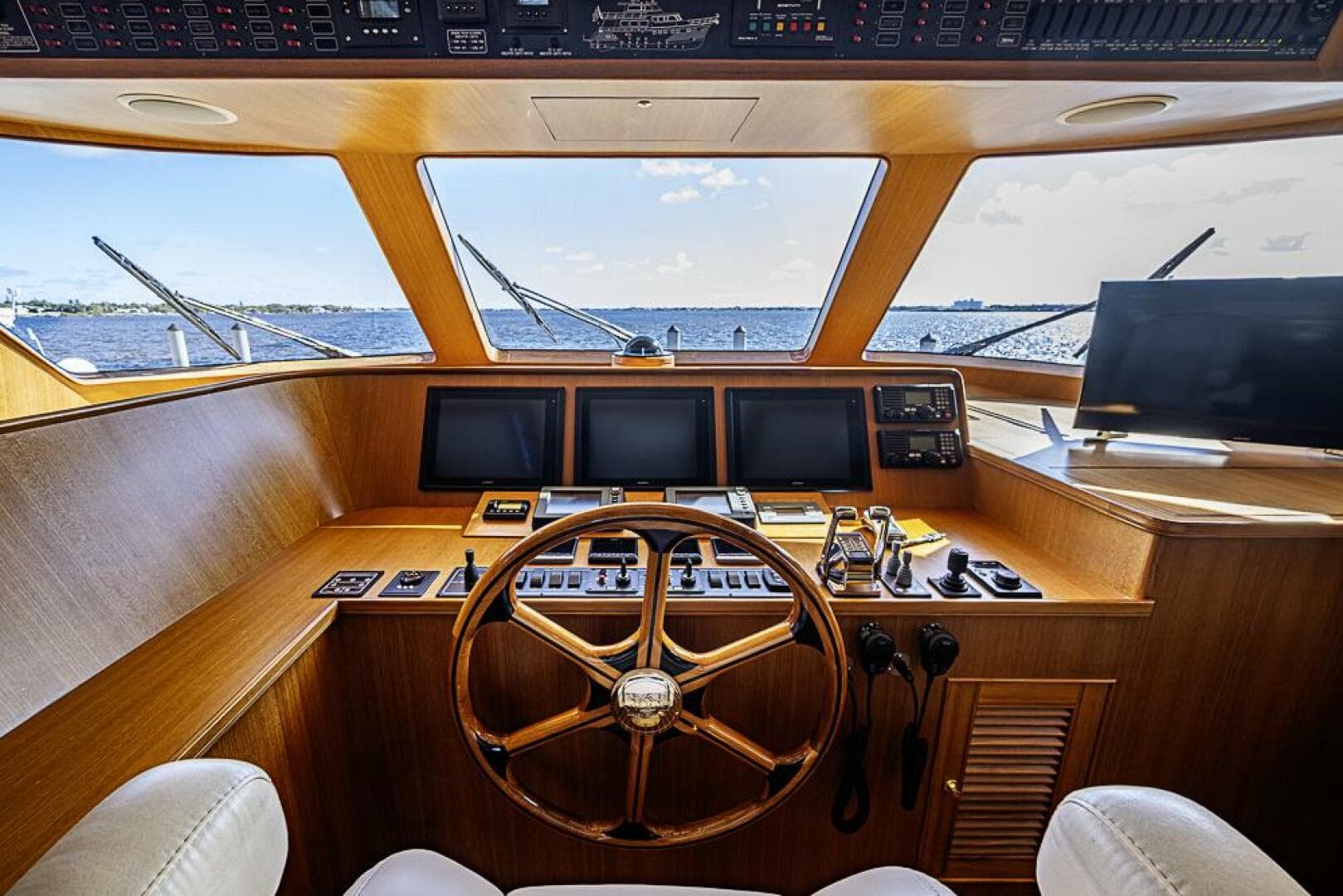 2014 Marlow Explorer 66E — photo 20