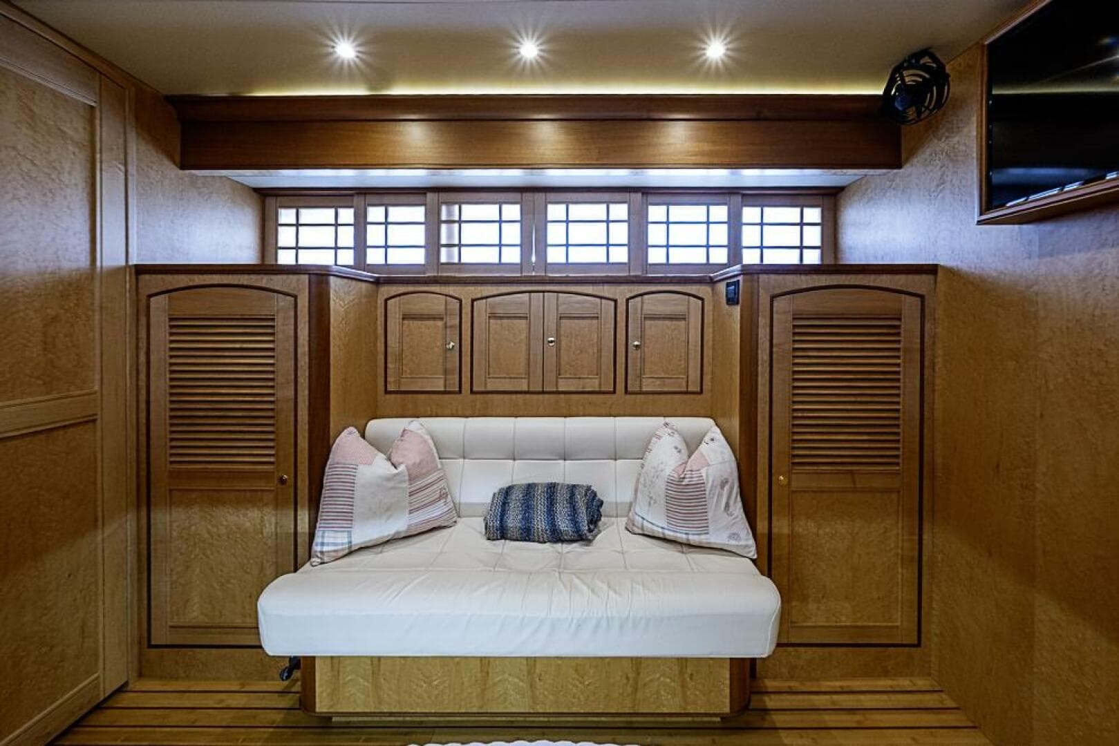 2014 Marlow Explorer 66E — photo 42