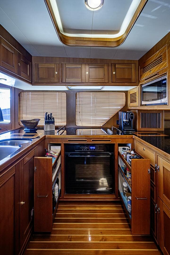 2014 Marlow Explorer 66E — photo 30