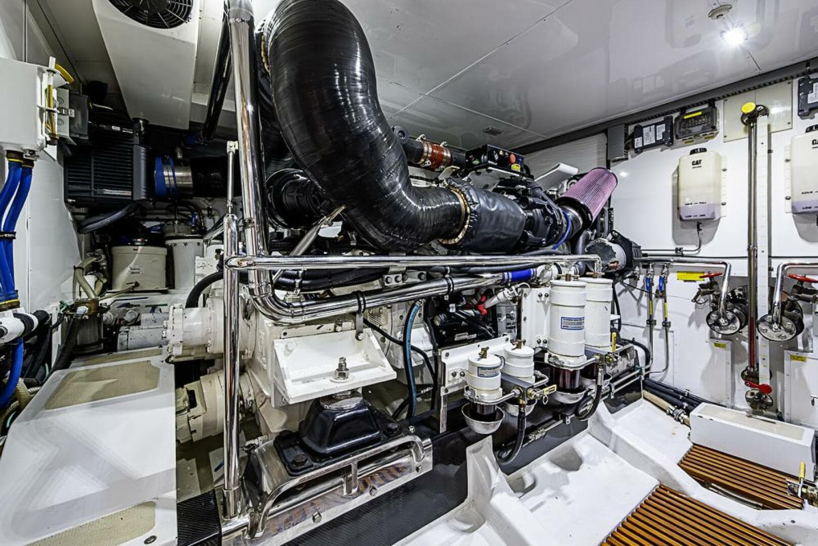 2014 Marlow Explorer 66E — photo 64