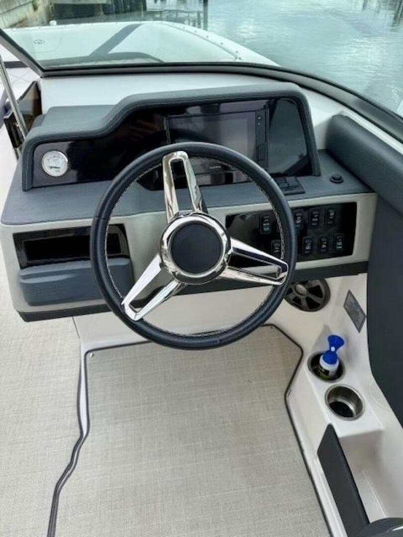 2021 Regal 26 Obx — photo 21