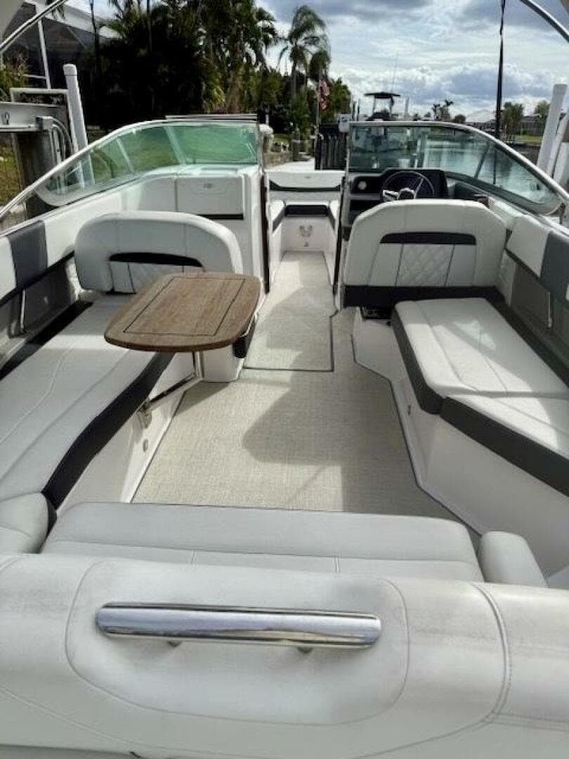 2021 Regal 26 Obx — photo 18