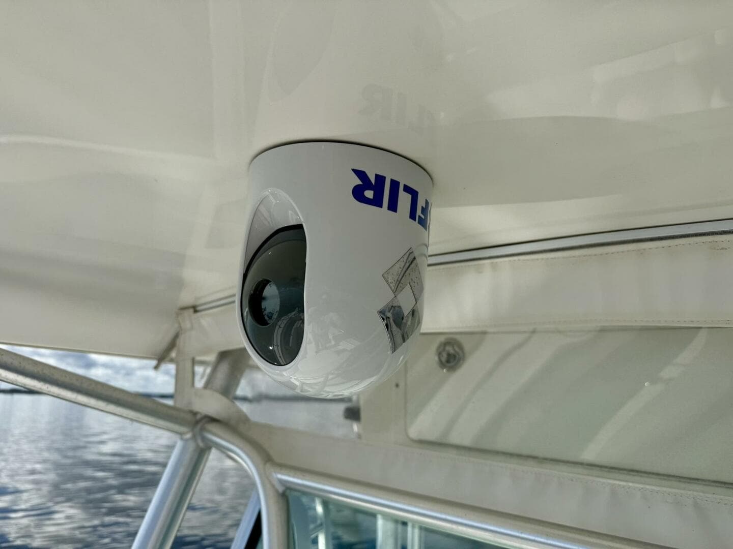 2006 Regulator 29 FS — photo 24