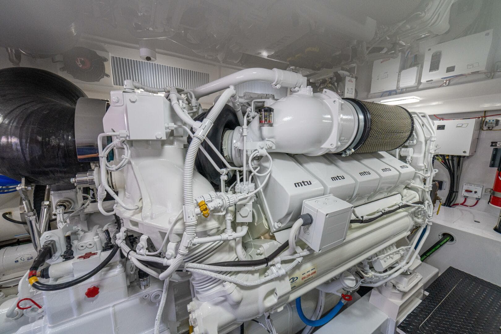 2025 Viking 58 Convertible — photo 45