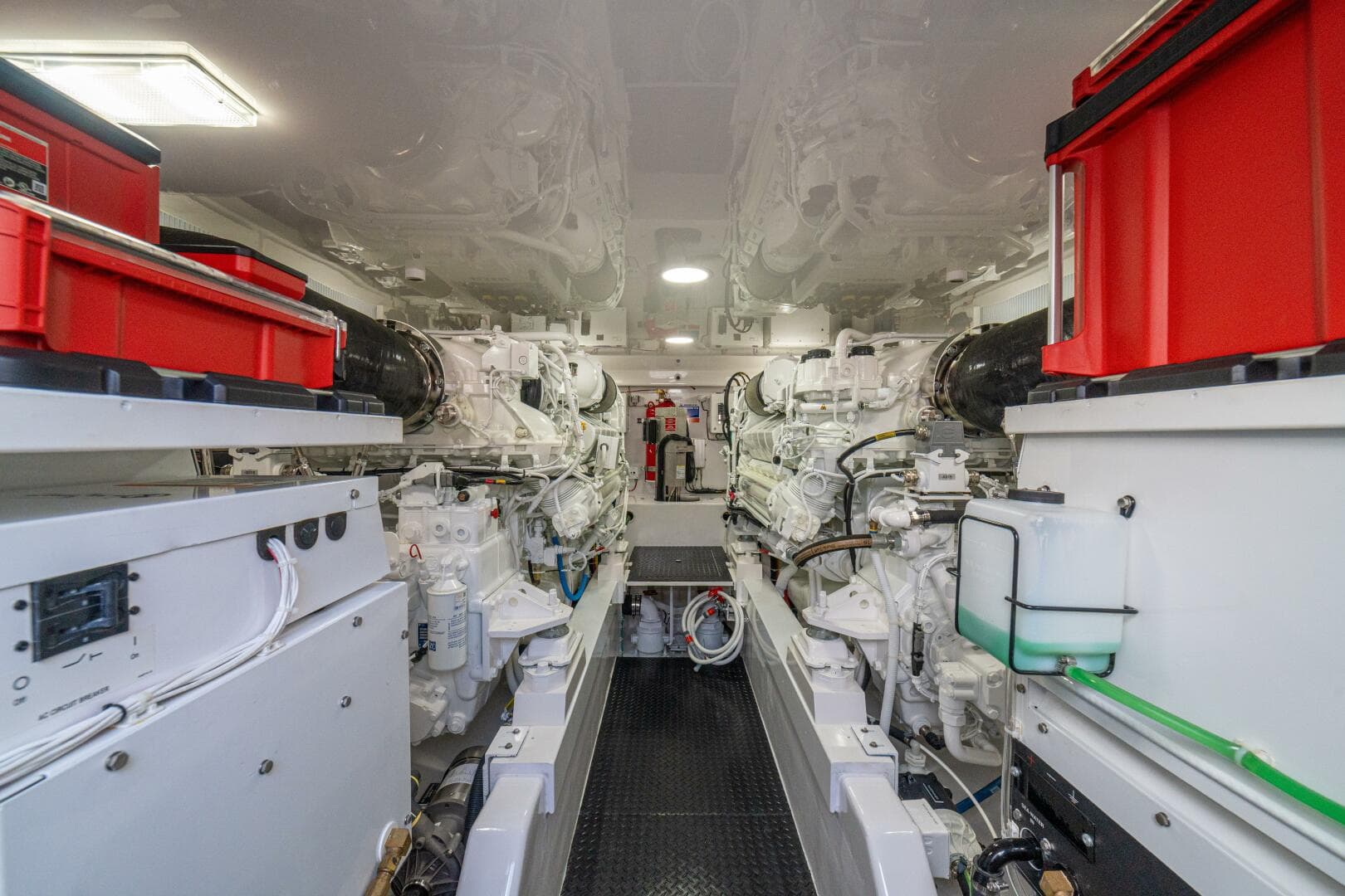 2025 Viking 58 Convertible — photo 44