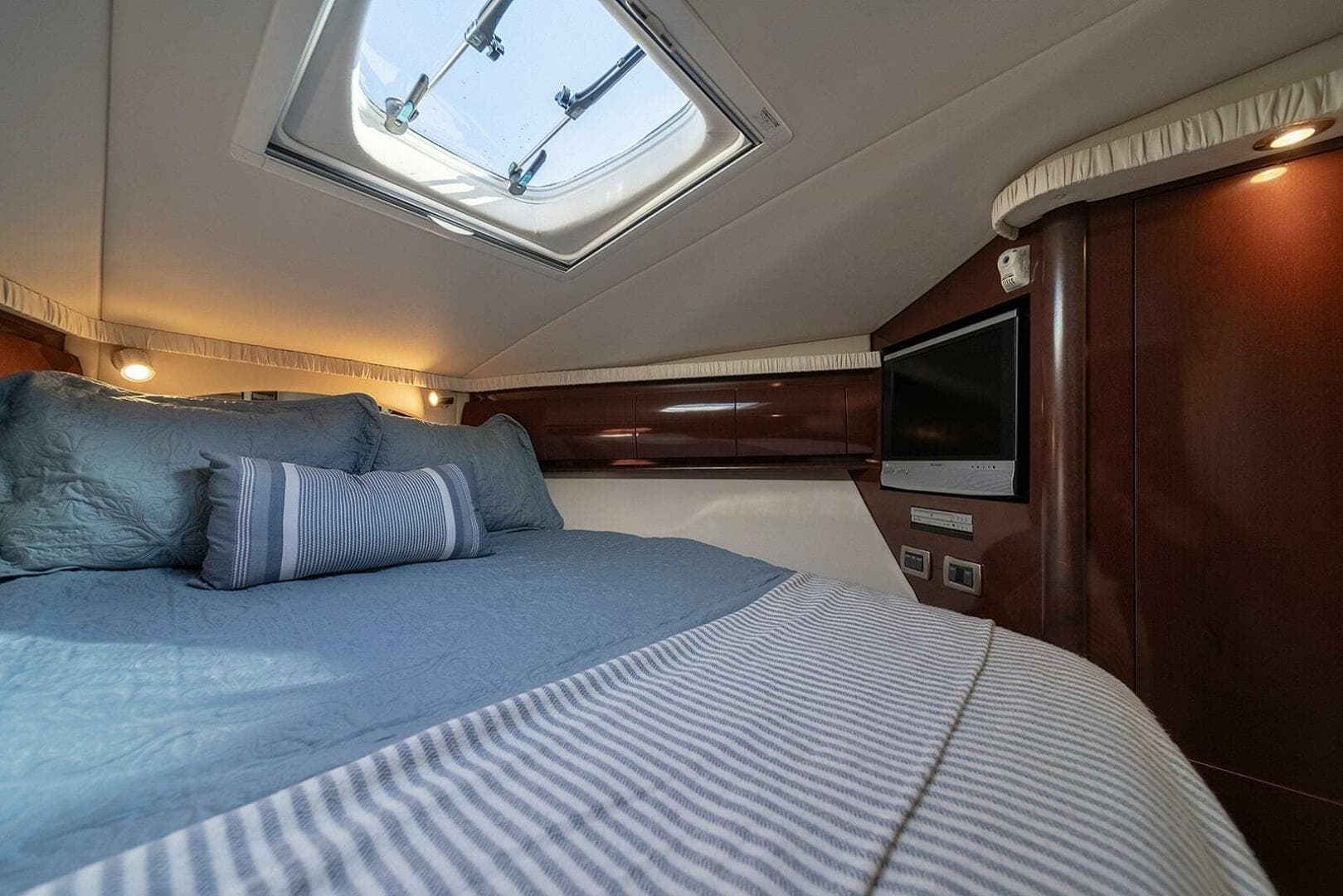 2008 Sea Ray 44 Sundancer — photo 23