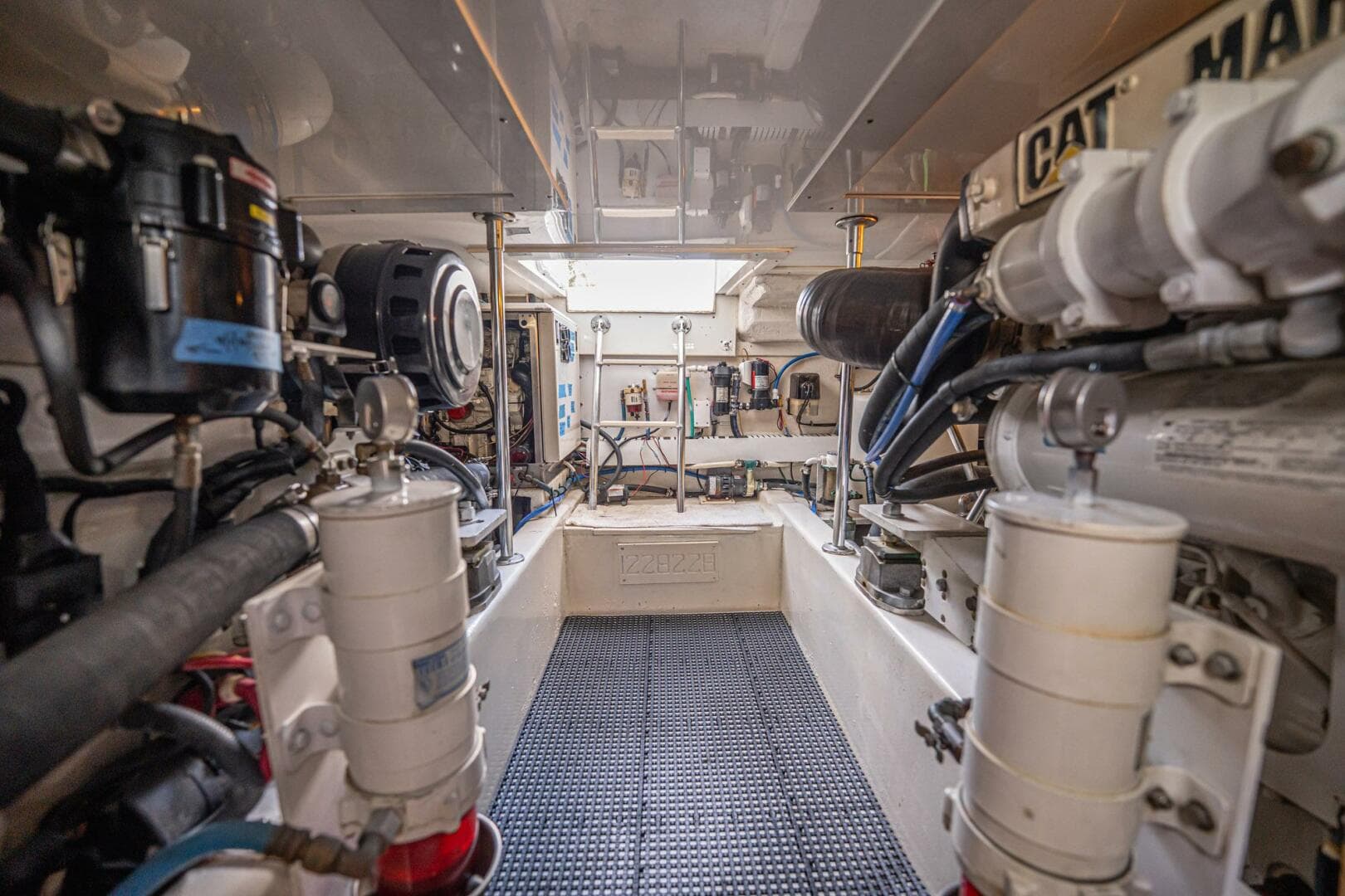 2007 Egg Harbor 43 Sport Fisherman — photo 86