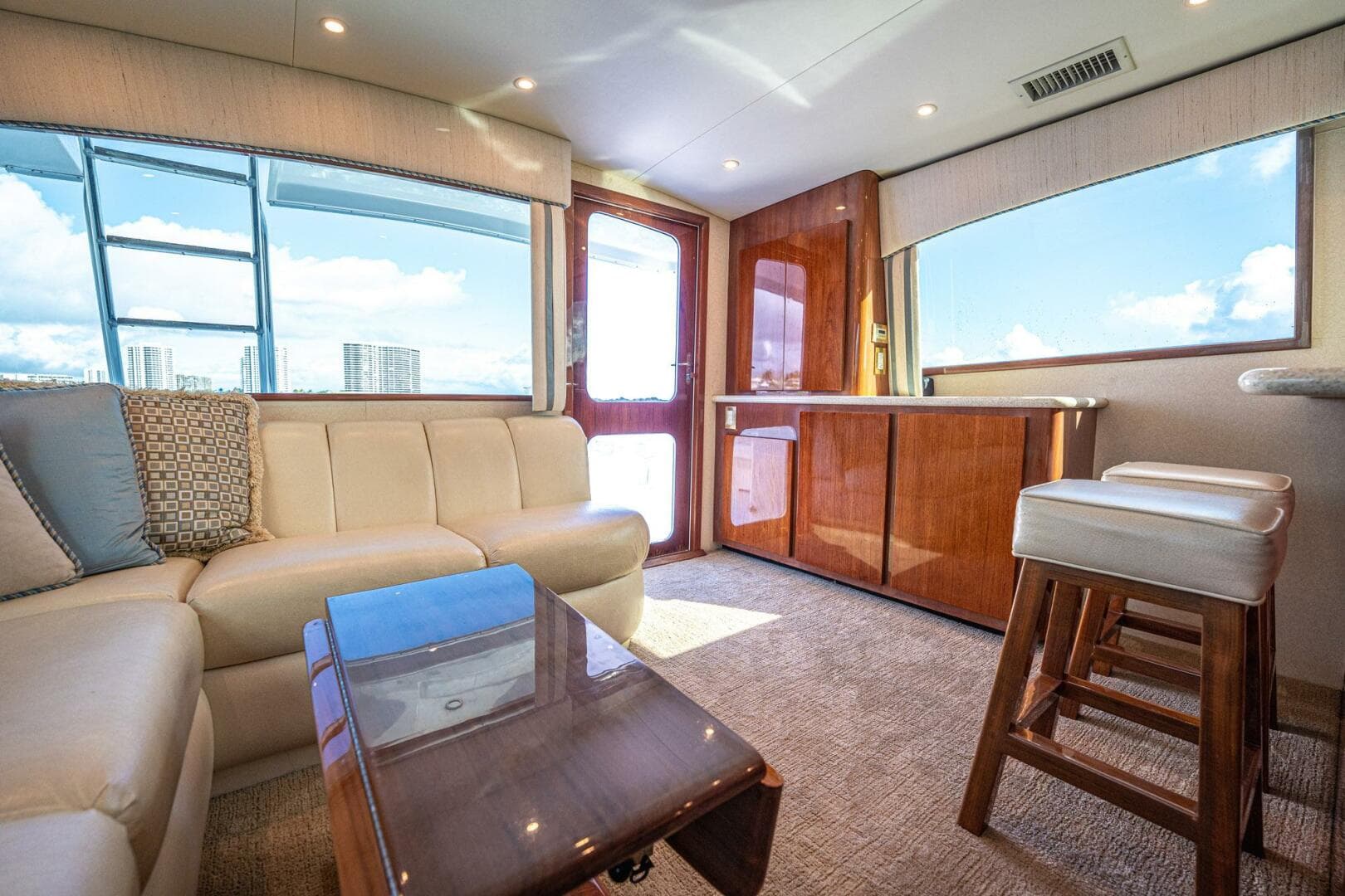 2007 Egg Harbor 43 Sport Fisherman — photo 10