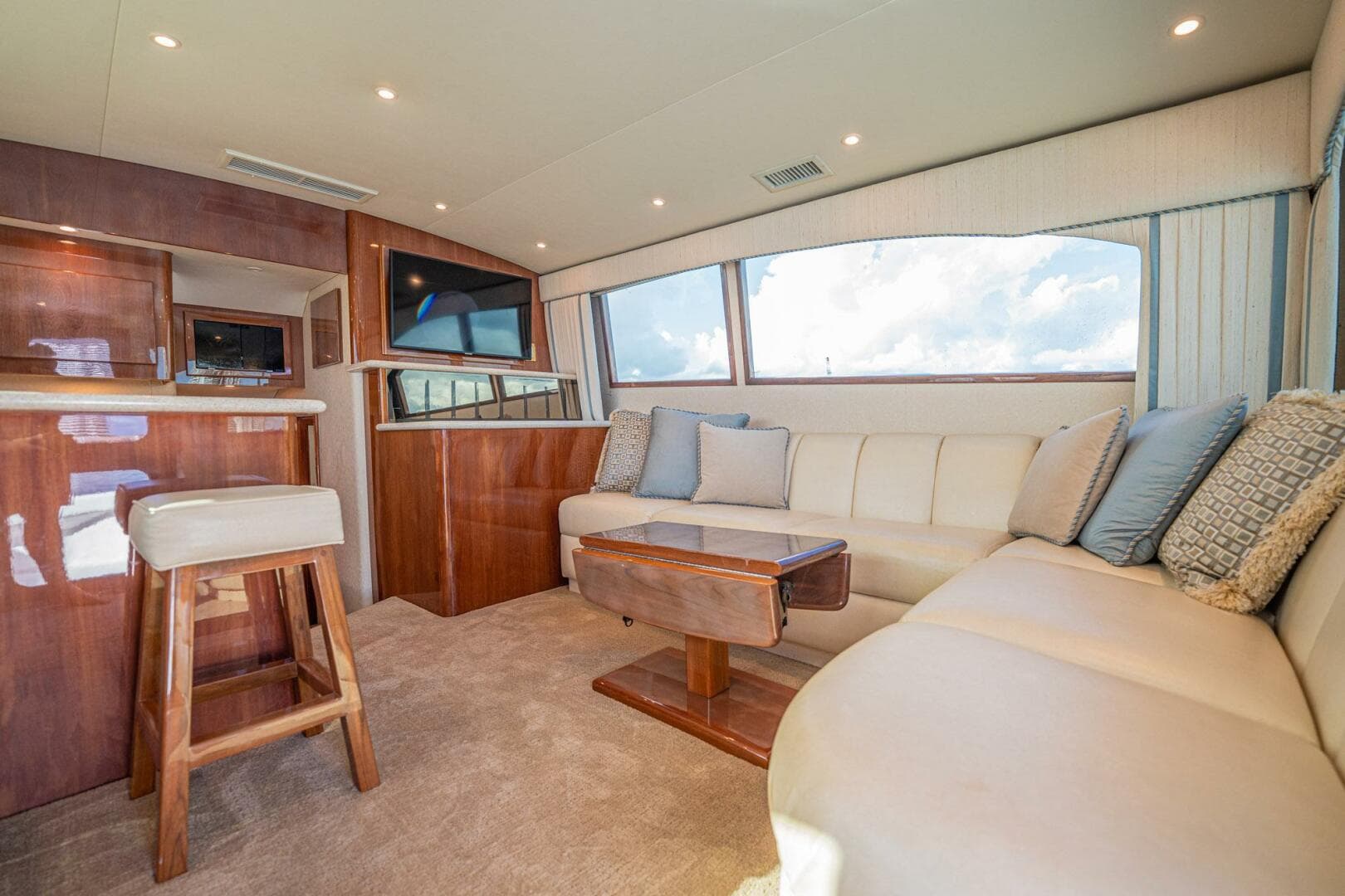 2007 Egg Harbor 43 Sport Fisherman — photo 15