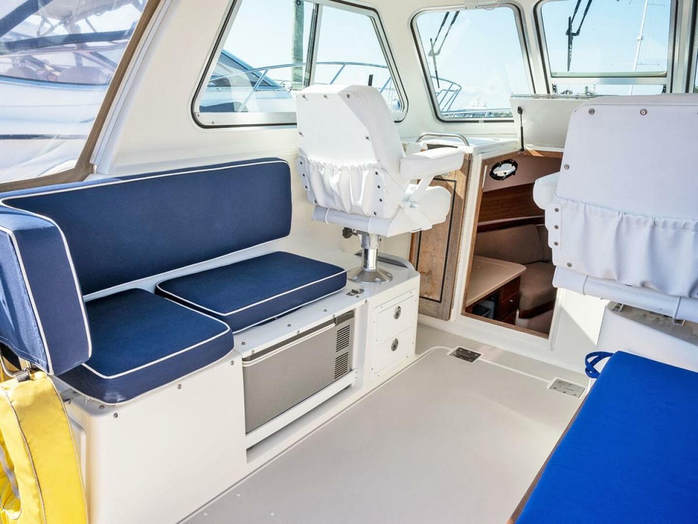 2005 Back Cove 29 Hard Top — photo 14