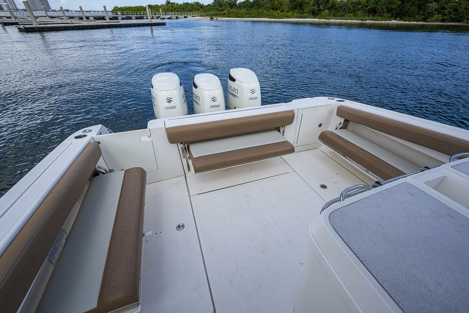 2013 Wellcraft 340 Coastal — photo 16