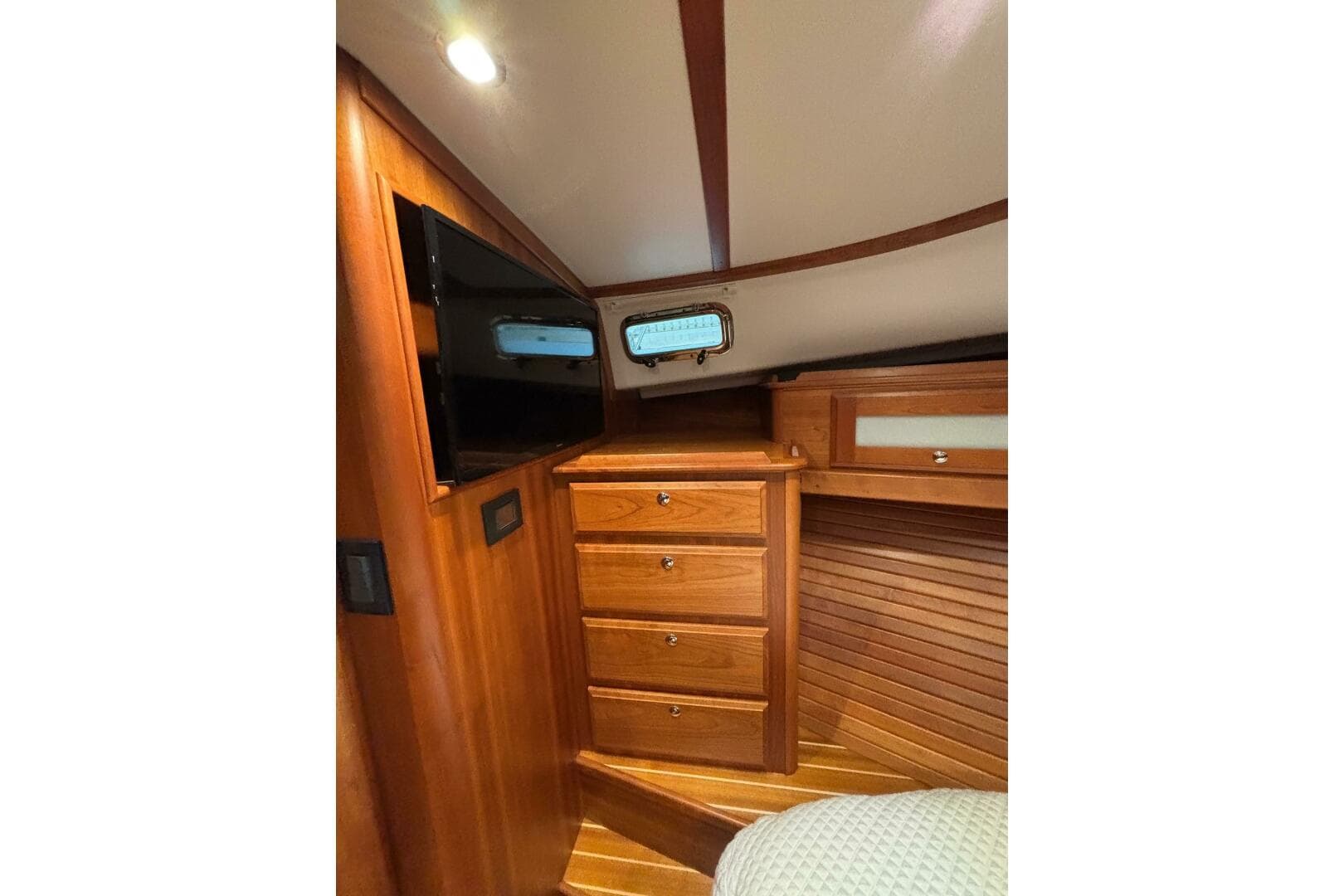 2020 Sabre 45 Salon Express — photo 47