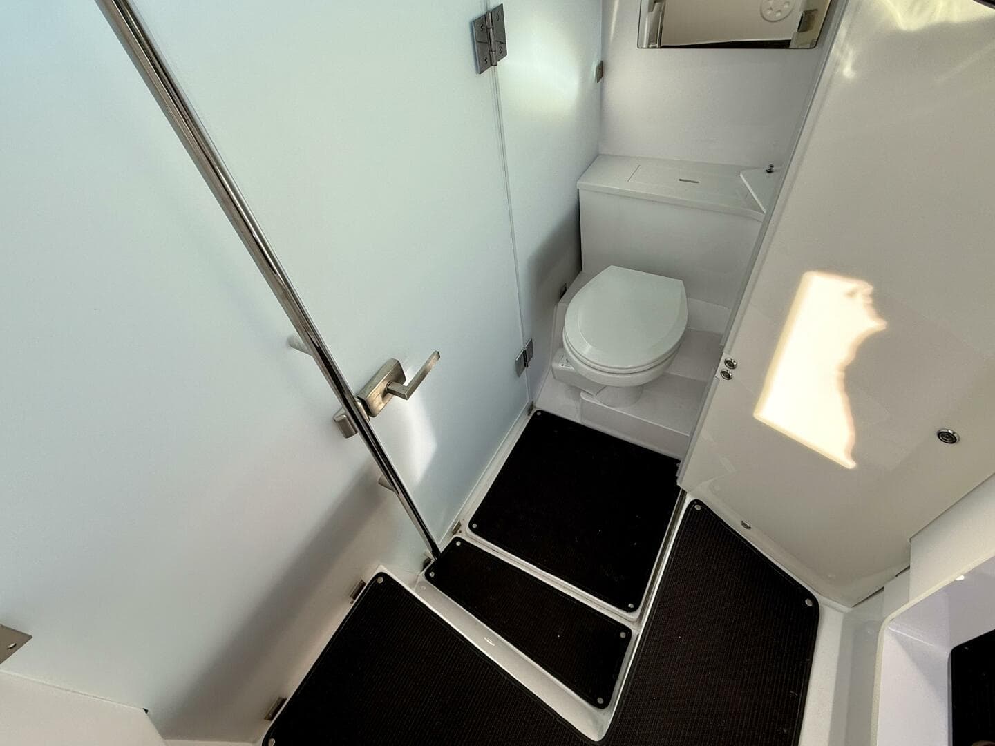 2021 Axopar — photo 17