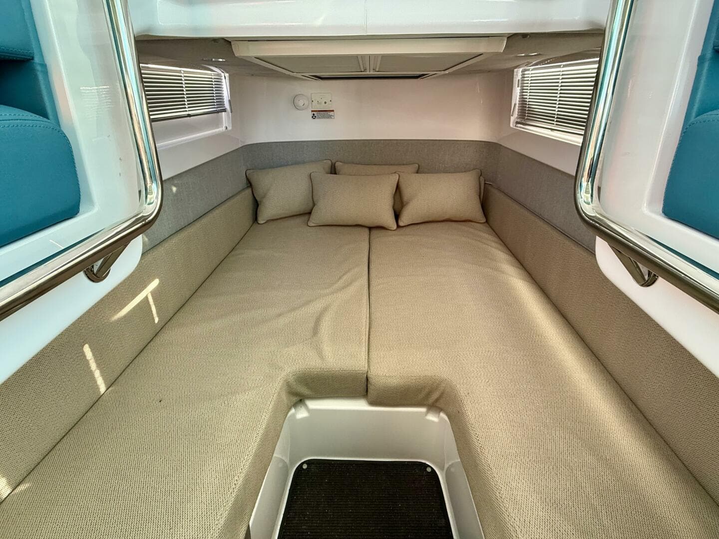 2021 Axopar — photo 20