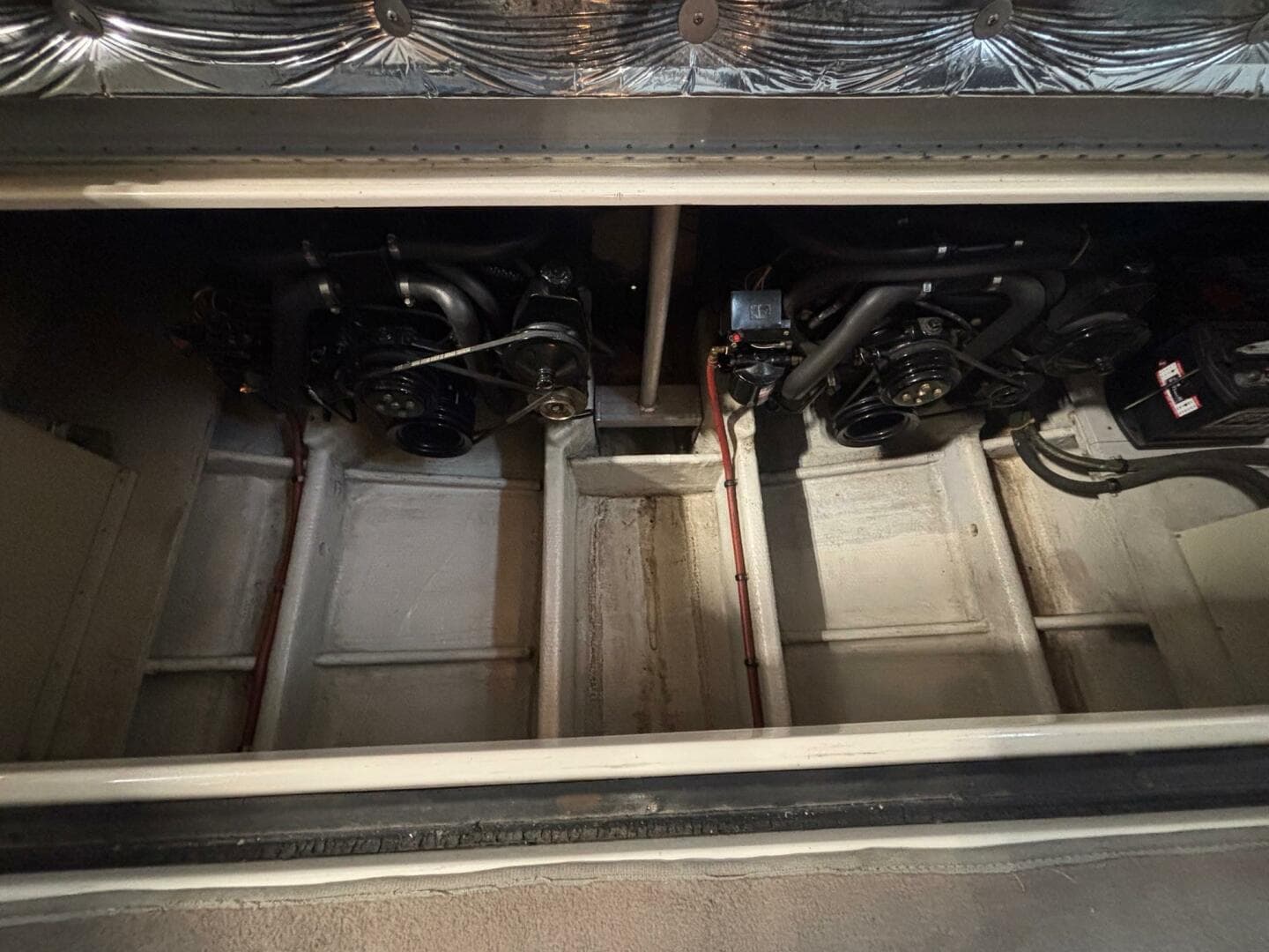 1988 Tiara Sport 310 Sc — photo 19