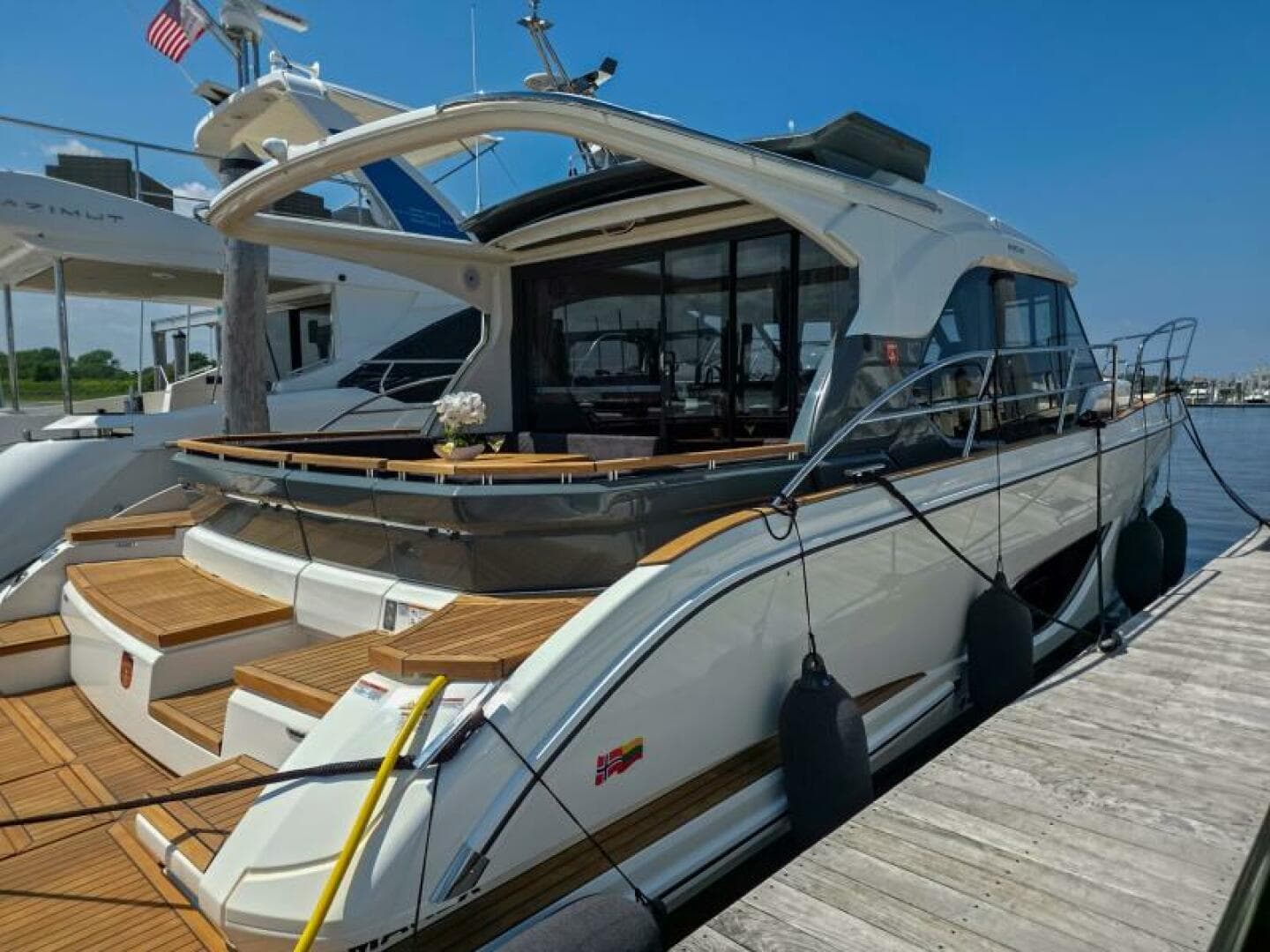 2026 Marex 440 Gourmet Cruiser — photo 9