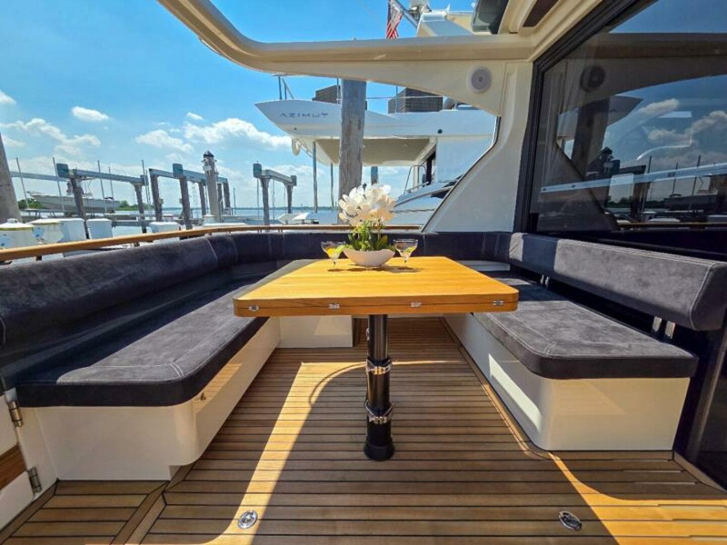 2026 Marex 440 Gourmet Cruiser — photo 22