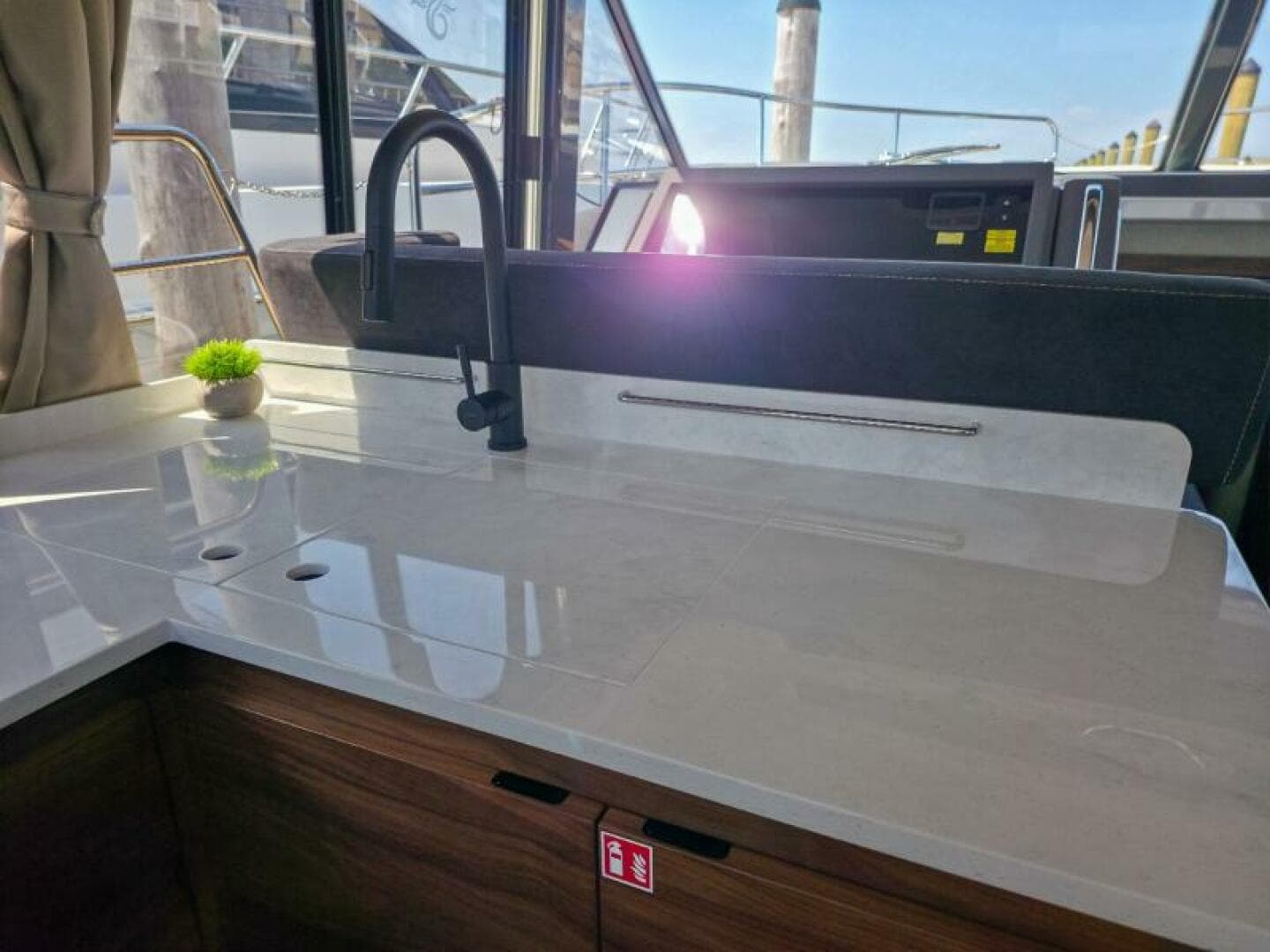 2026 Marex 440 Gourmet Cruiser — photo 37